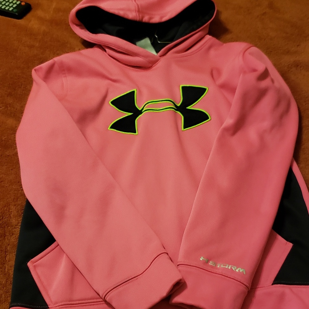 Girls Under Armour Hoodie size M